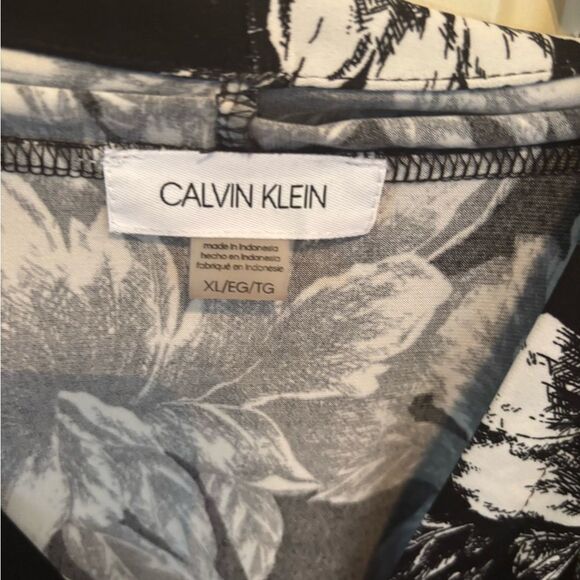 Calvin Klein Black and White Sleeveless Tie Front Blouse - Picture 3 of 4